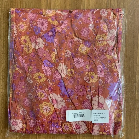 Magnolia Boutique Floral Dress- New in Package - Picture 2 of 4